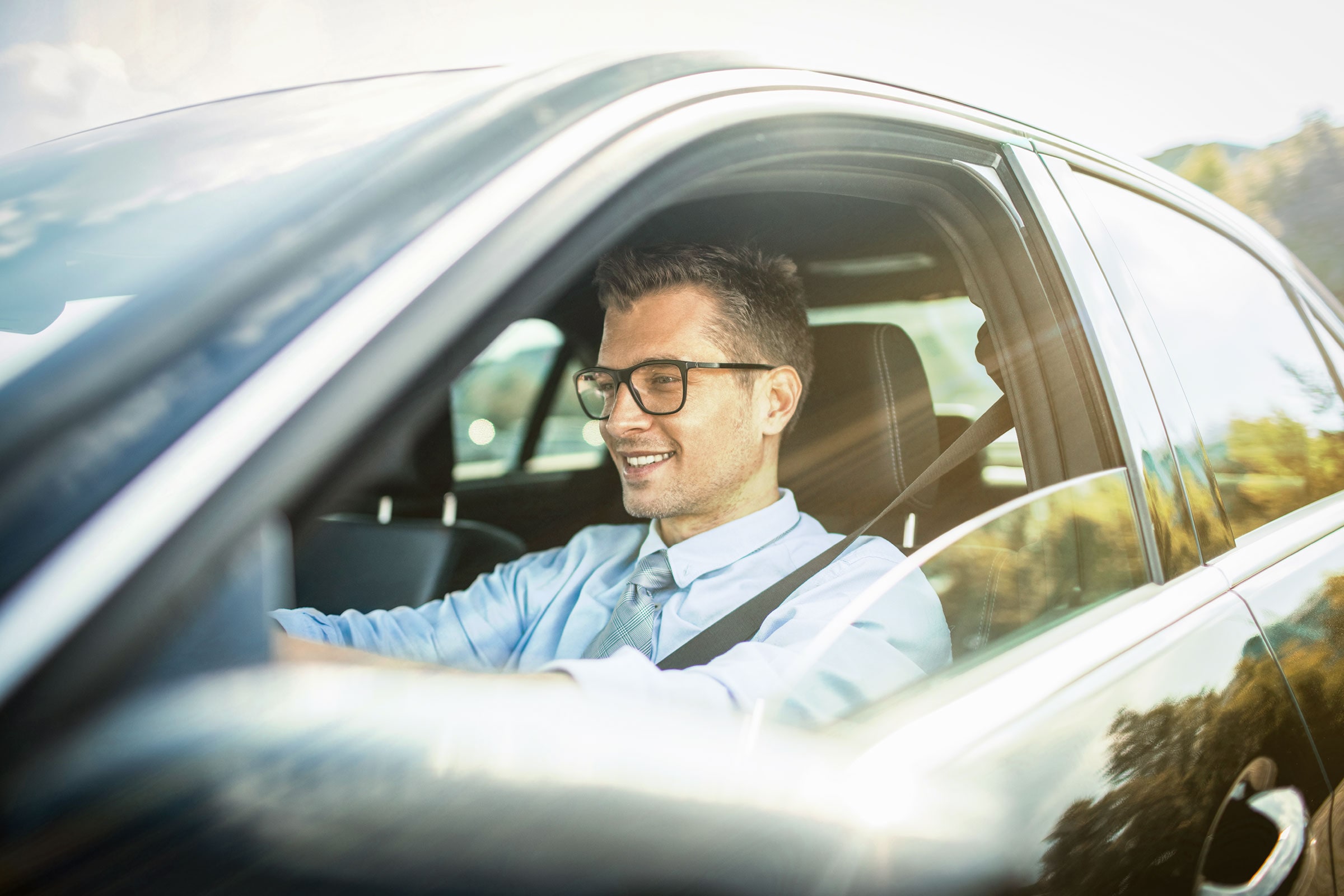 Qué es, cómo funciona, qué te cobra y cuáles son sus beneficios. ¡Usa tu tarjeta de débito y cuida tu dinero!