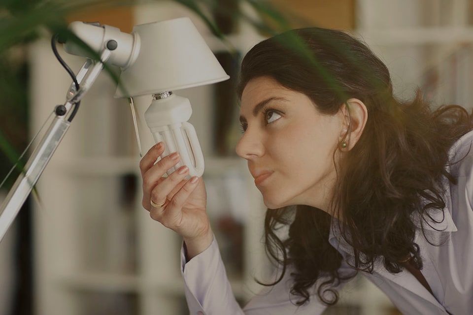 Cuida el medio ambiente usando focos ahorradores