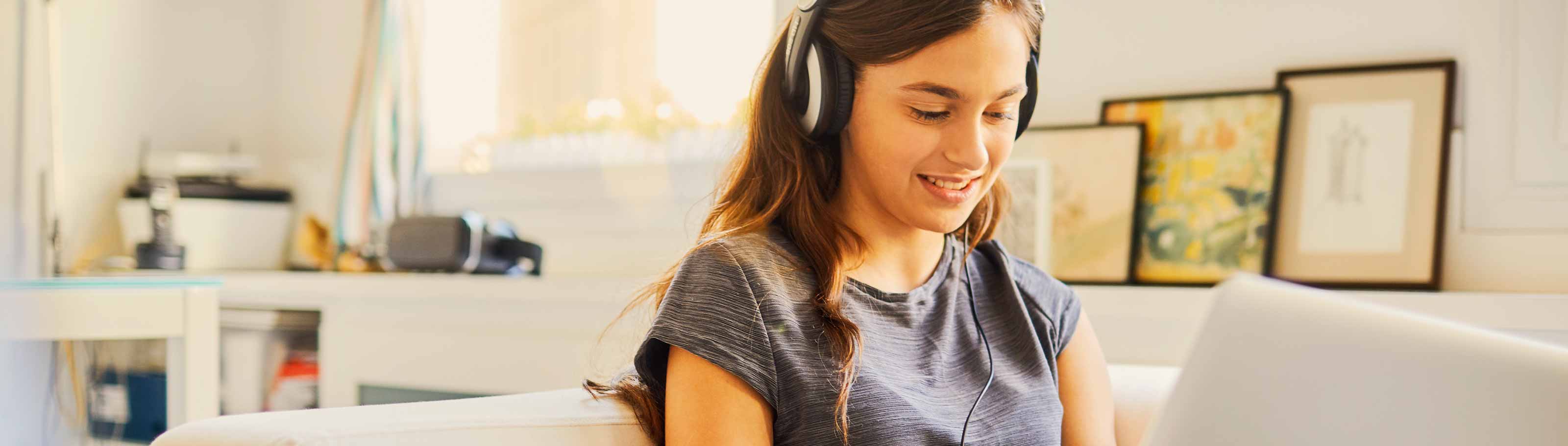 ¿Qué es y cómo funciona una cuenta de banco para jóvenes?