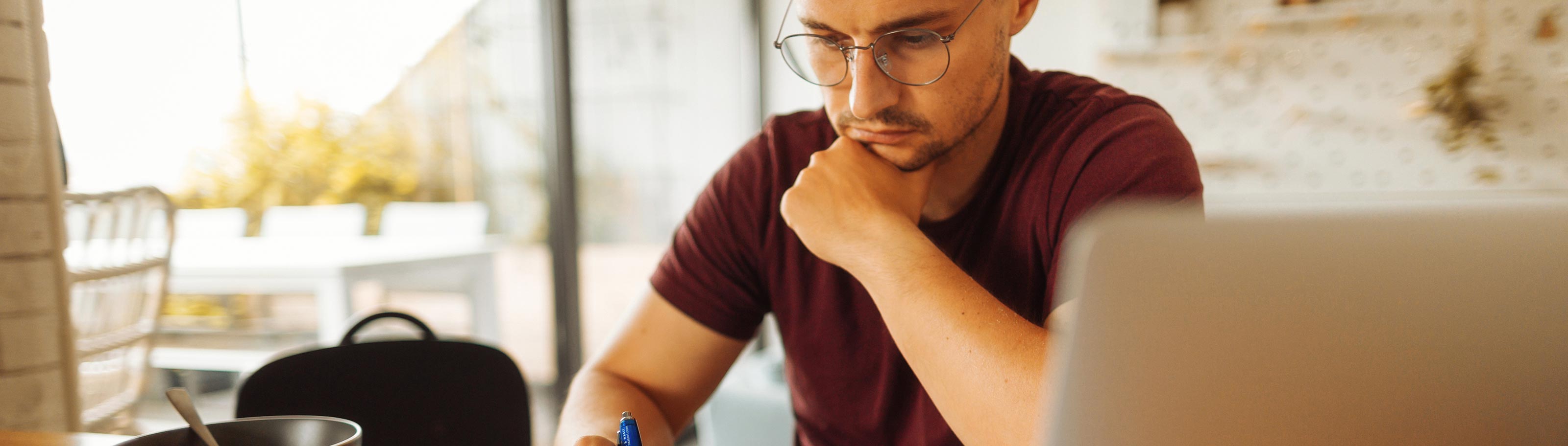 ¿Quiénes pagan tenencia y cuál es el costo?