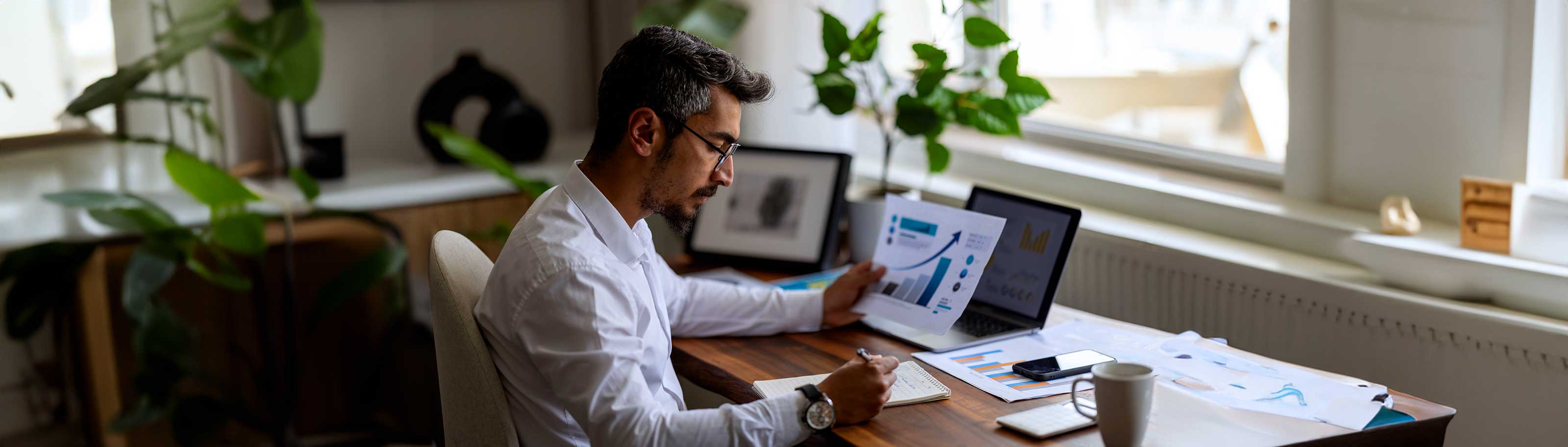 Siembra tu futuro financiero al invertir ahorros