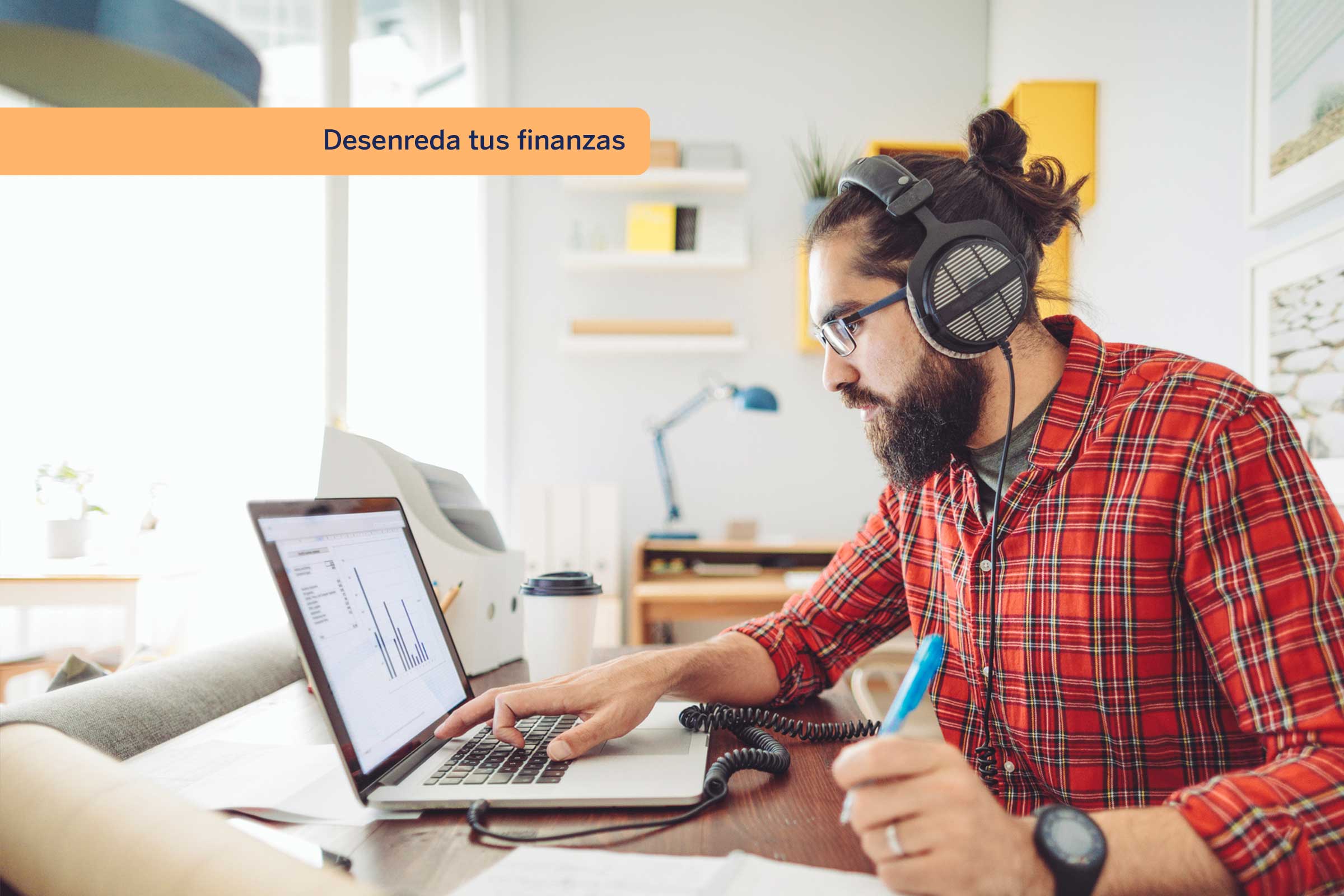 Emprendedores con computadora