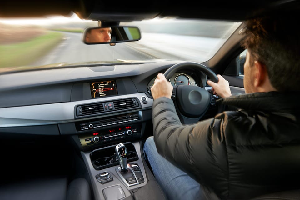 como saber en whatsapp que seguro auto conviene