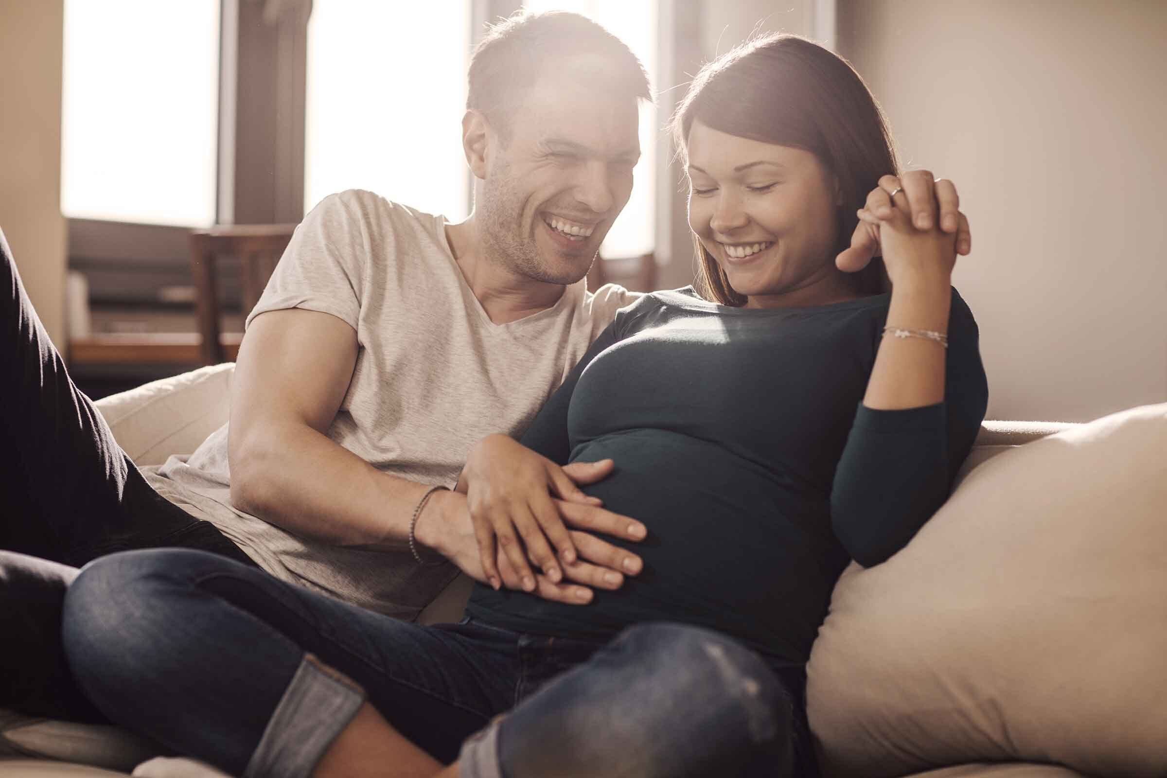 ¿Por qué contratar un seguro embarazo? 